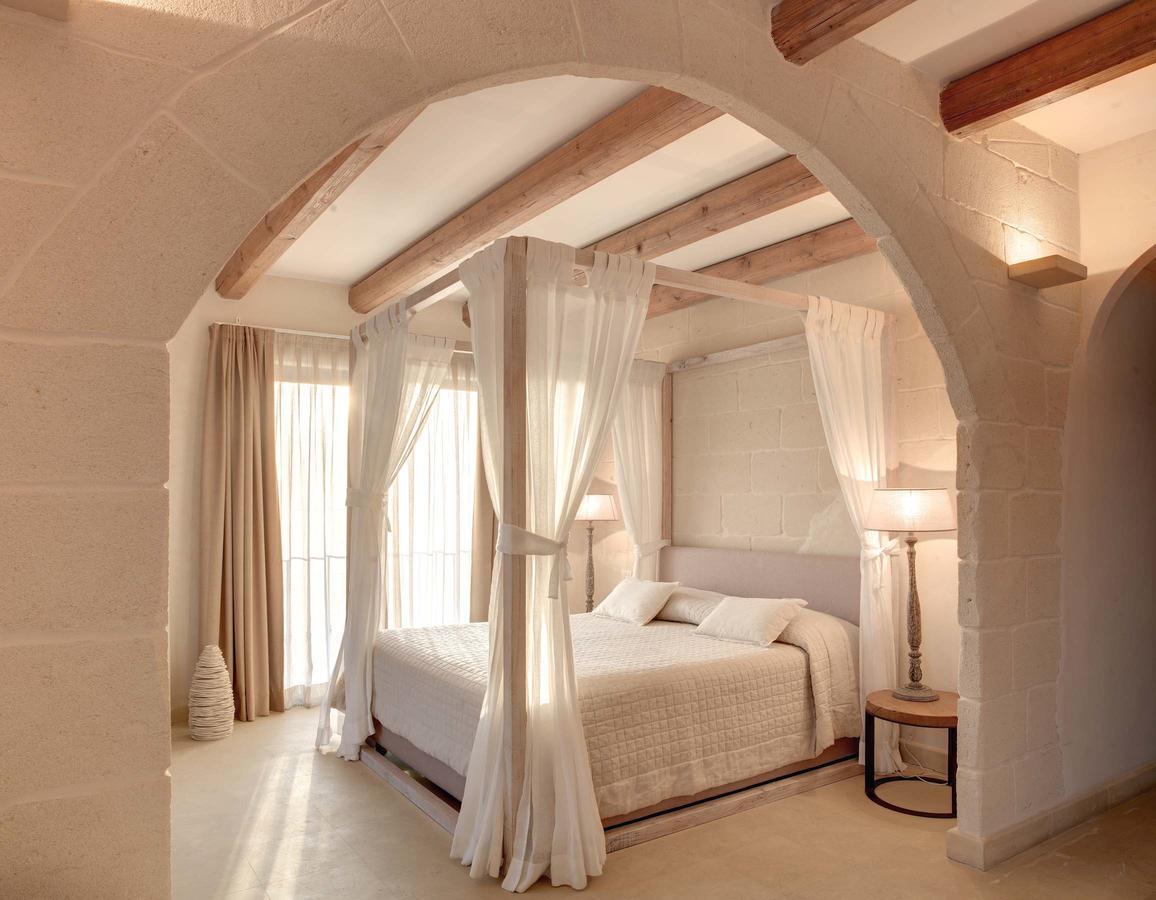 Le Scuderie - Castello Monaci *
